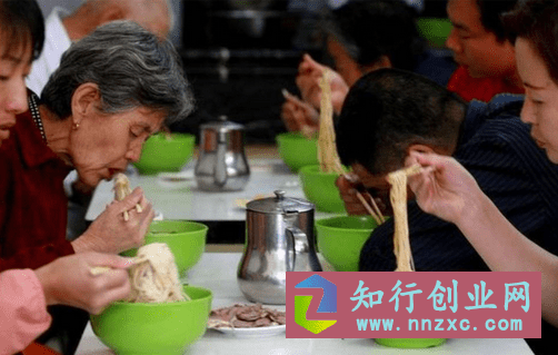 开家面馆怎么样?