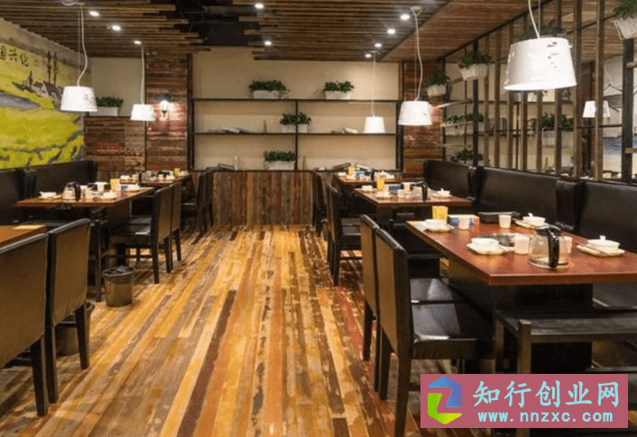 这家餐饮店免费吃喝充2500送25000，1天收款70万，方法简单。-低成本创业项目大全｜短视频带货+AI副业变现｜知行创业网