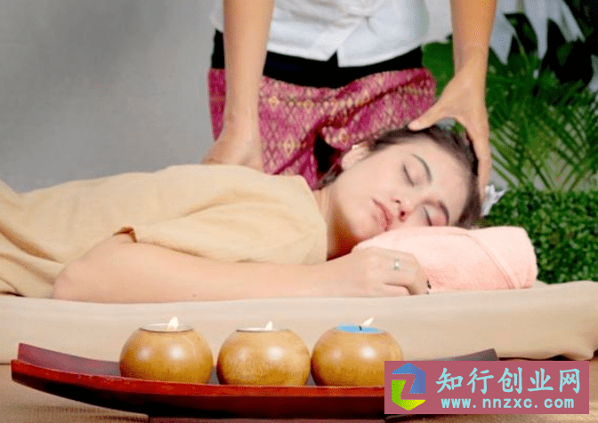 小伙开盲人按摩店，不打折不降价，每天顾客满满，这思路值得学。-低成本创业项目大全｜短视频带货+AI副业变现｜知行创业网