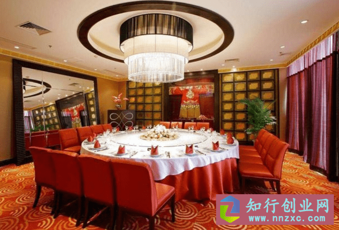 90后白手起家：做1元生意，1月狂收240万，这个商业模式简单易学。-低成本创业项目大全｜短视频带货+AI副业变现｜知行创业网